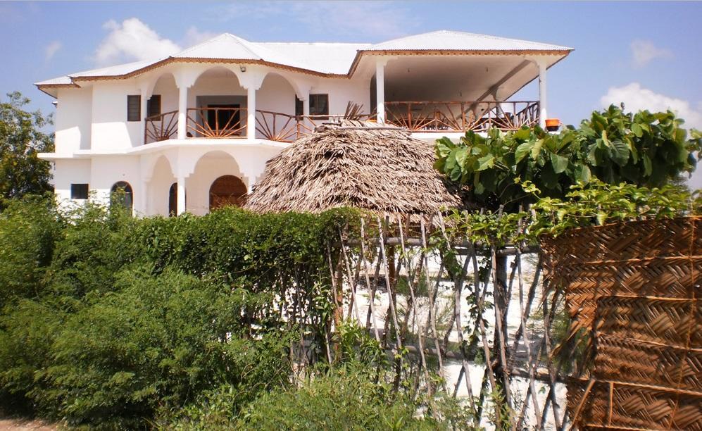 Lodge Mfumbwi *