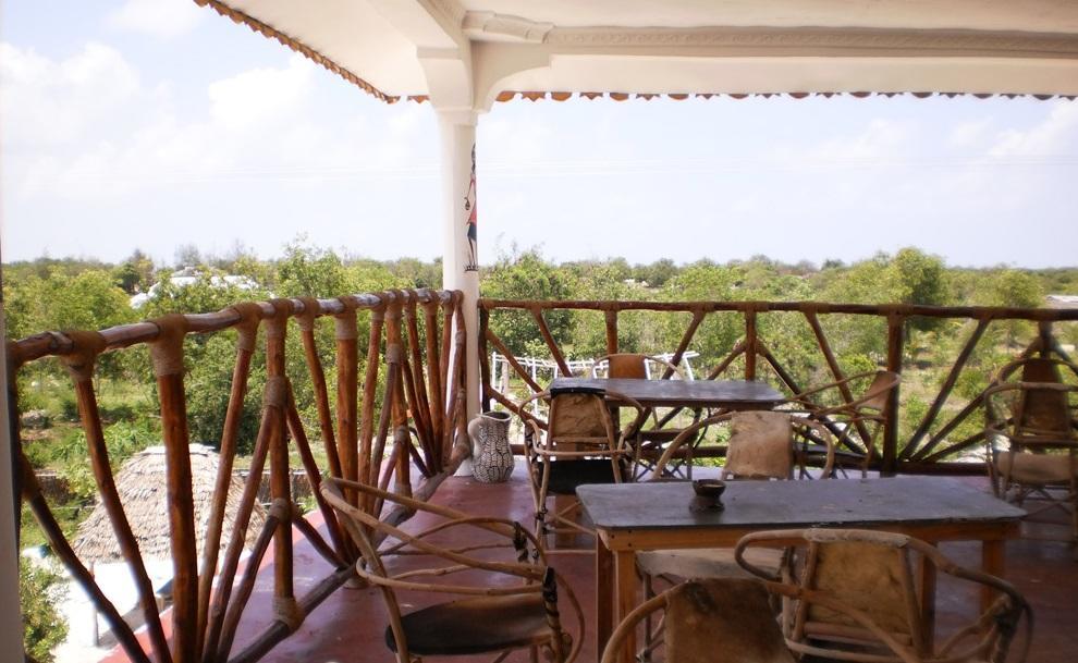 Mfumbwi * Jambiani (Zanzibar)