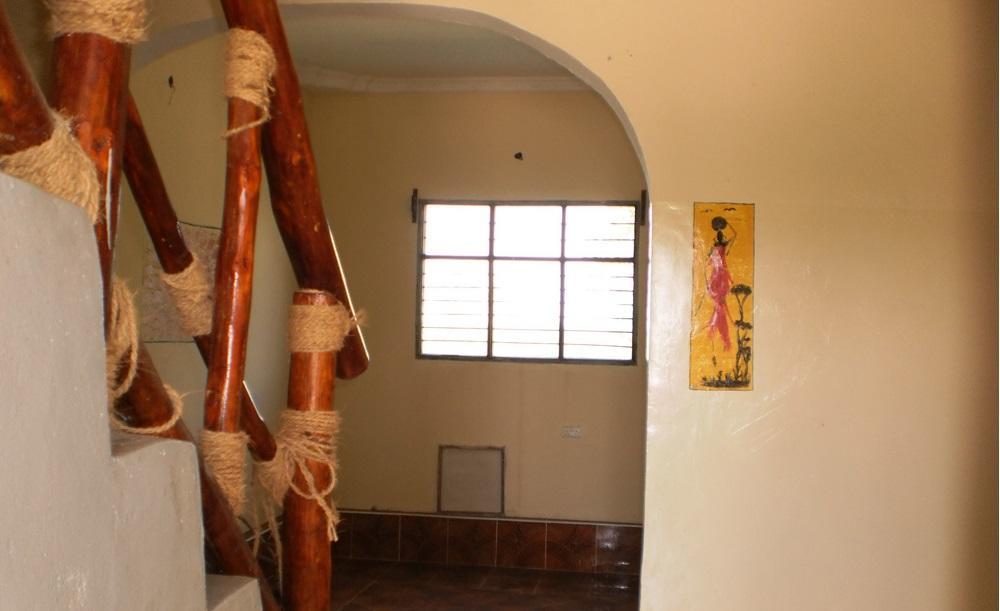 Mfumbwi Lodge *